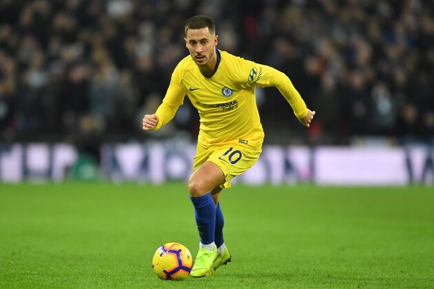 LONDON, ENGLAND - NOVEMBER 24: Eden Hazard of Chelsea in action during the Premier League match between Tottenham Hotspur and Chelsea FC at Tottenham Hotspur Stadium on November 24, 2018 in London, United Kingdom. (Photo by Mike Hewitt/Getty Images)