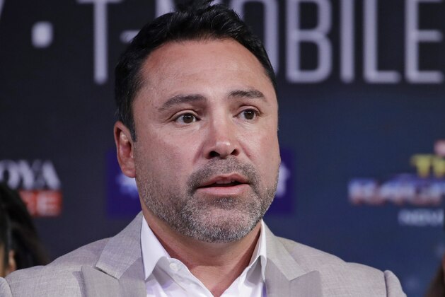 Oscar de la Hoya speaks during a news conference Wednesday, Sept. 13, 2017, in Las Vegas. (AP Photo/John Locher)