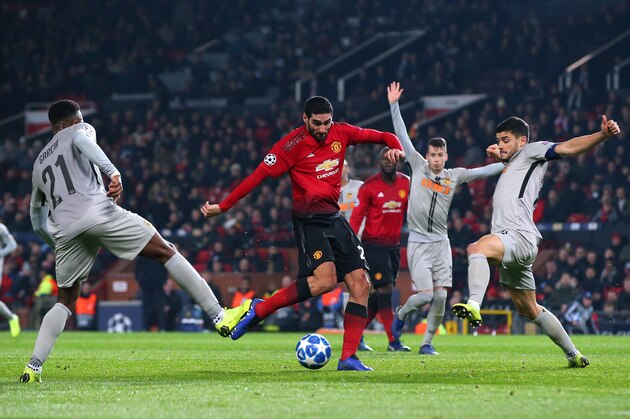 MANCHESTER, ENGLAND - NOVEMBER 27:  Marouane Fellaini of Manchester United scores the opening goal during the Group H match of the UEFA Champions League between Manchester United and BSC Young Boys at Old Trafford on November 27, 2018 in Manchester, United Kingdom.  (Photo by Alex Livesey - Danehouse/Getty Images)