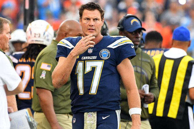 CARSON, CA - NOVEMBER 18:   Philip Rivers #17 of the Los Angeles Chargers on the sidelines in the second half of the game against the Denver Broncos at StubHub Center on November 18, 2018 in Carson, California. (Photo by Jayne Kamin-Oncea/Getty Images)