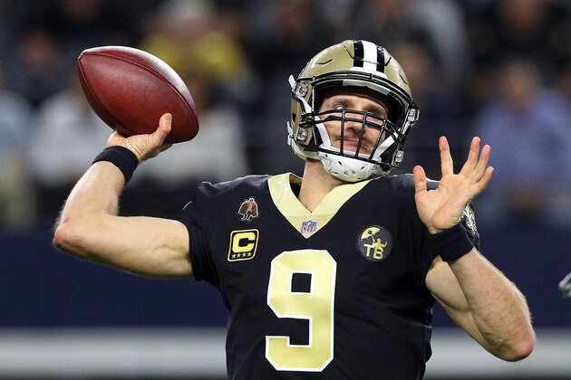 ARLINGTON, TEXAS - NOVEMBER 29: Drew Brees #9 of the New Orleans Saints looks to pass against the Dallas Cowboys in the first quarter at AT&T Stadium on November 29, 2018 in Arlington, Texas. (Photo by Richard Rodriguez/Getty Images)