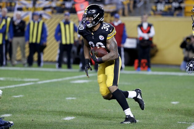 Pittsburgh Steelers running back James Conner (30) runs against the Los Angeles Chargers in the first half of an NFL football game, Sunday, Dec. 2, 2018, in Pittsburgh. (AP Photo/Gene J. Puskar)
