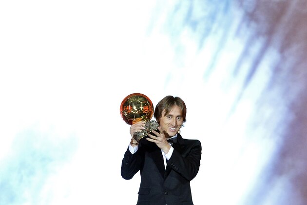 PARIS, FRANCE - DECEMBER 03:  Luka Modric of Croatia and Real Madrid wins the 2018 Ballon D'Or at Le Grand Palais on December 3, 2018 in Paris, France.  (Photo by Aurelien Meunier/Getty Images)