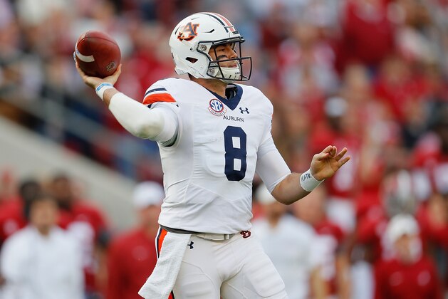 TUSCALOOSA, AL - NOVEMBER 24:  Jarrett Stidham #8 of the Auburn Tigers looks to pass against the Alabama Crimson Tide at Bryant-Denny Stadium on November 24, 2018 in Tuscaloosa, Alabama.  (Photo by Kevin C. Cox/Getty Images)