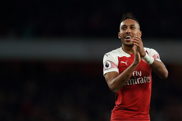 LONDON, ENGLAND - DECEMBER 02: Pierre-Emerick Aubameyang of Arsenal celebrates at full time after a 4-2 win over Tottenham in the Premier League match between Arsenal FC and Tottenham Hotspur at Emirates Stadium on December 2, 2018 in London, United Kingdom. (Photo by James Williamson - AMA/Getty Images)