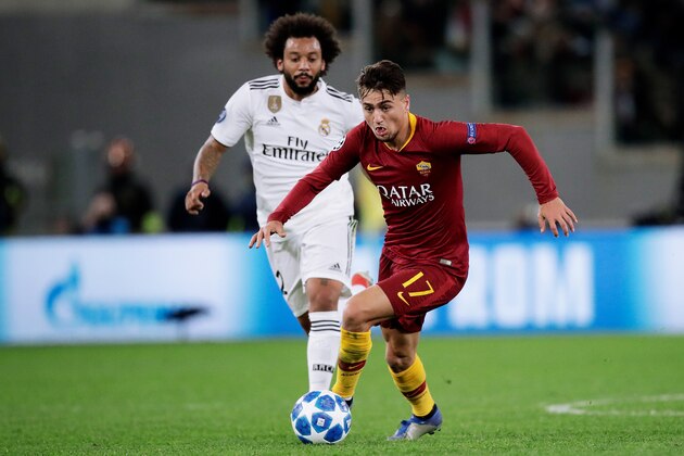 ROME, ITALY - NOVEMBER 27: (L-R) Marcelo of Real Madrid, Cengiz Under of AS Roma during the UEFA Champions League match between AS Roma v Real Madrid at the Stadio Olimpico Rome on November 27, 2018 in Rome Italy (Photo by David S. Bustamante/Soccrates/Getty Images) ROME, ITALY - NOVEMBER 27: (L-R) Marcelo of Real Madrid, Cengiz Under of AS Roma during the UEFA Champions League match between AS Roma v Real Madrid at the Stadio Olimpico Rome on November 27, 2018 in Rome Italy (Photo by David S. Bustamante/Soccrates/Getty Images)