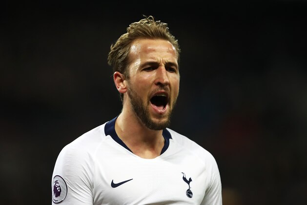 LONDON, ENGLAND - DECEMBER 05:   Harry Kane of Spurs celebrates scoring the first goal during the Premier League match between Tottenham Hotspur and Southampton FC at Tottenham Hotspur Stadium on December 05, 2018 in London, United Kingdom. (Photo by Julian Finney/Getty Images)