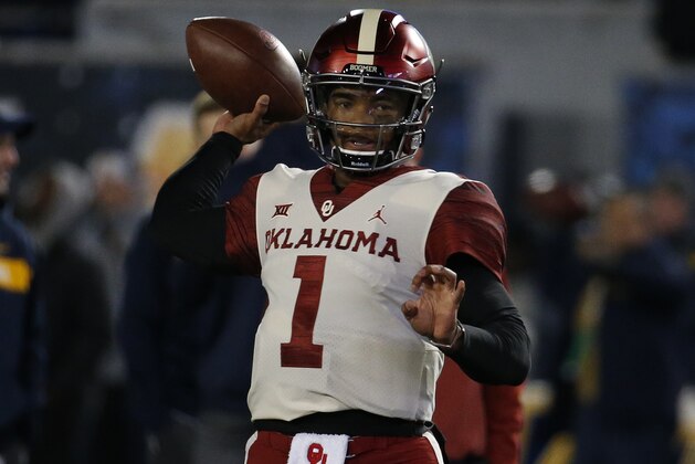 MORGANTOWN, WV - NOVEMBER 23:  Kyler Murray #1 of the Oklahoma Sooners in action against the West Virginia Mountaineers on November 23, 2018 at Mountaineer Field in Morgantown, West Virginia.  (Photo by Justin K. Aller/Getty Images)