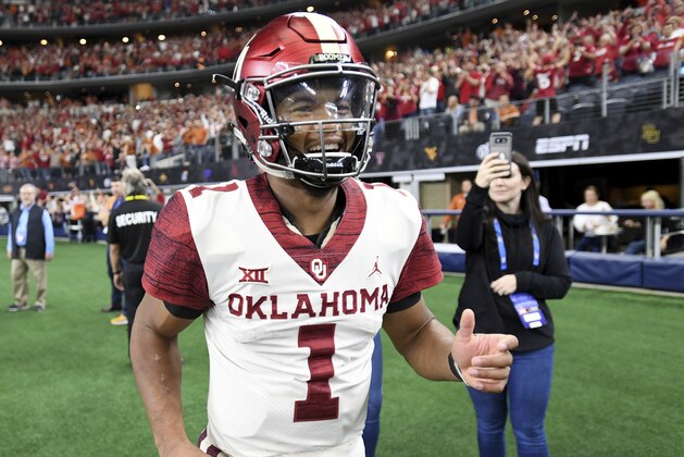 Oklahoma quarterback Kyler Murray (1) celebrates after beating Texas 39-27 in the Big 12 Conference championship NCAA college football game on Saturday, Dec. 1, 2018, in Arlington, Texas. (AP Photo/Jeffrey McWhorter)
