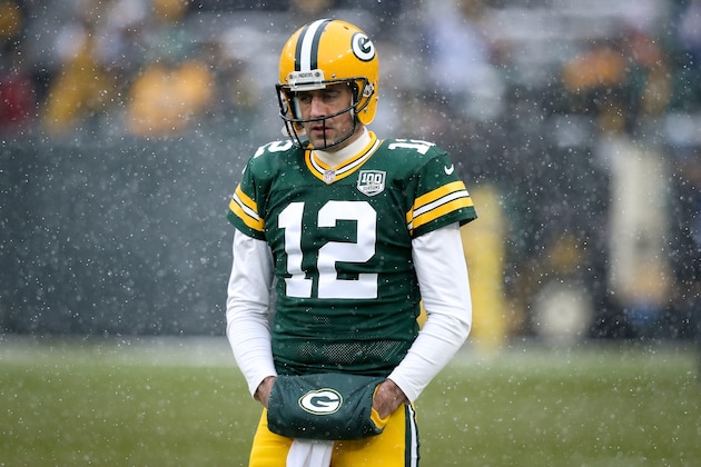GREEN BAY, WISCONSIN - DECEMBER 02:  Aaron Rodgers #12 of the Green Bay Packers warms up before the game against the Arizona Cardinals at Lambeau Field on December 02, 2018 in Green Bay, Wisconsin. (Photo by Dylan Buell/Getty Images)
