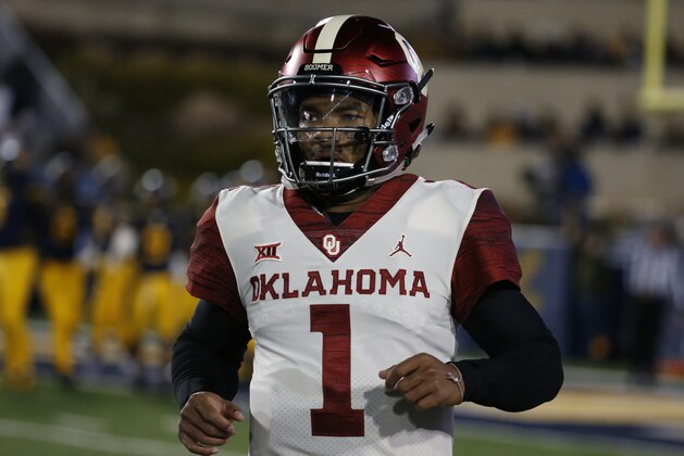 MORGANTOWN, WV - NOVEMBER 23:  Kyler Murray #1 of the Oklahoma Sooners in action against the West Virginia Mountaineers on November 23, 2018 at Mountaineer Field in Morgantown, West Virginia.  (Photo by Justin K. Aller/Getty Images)
