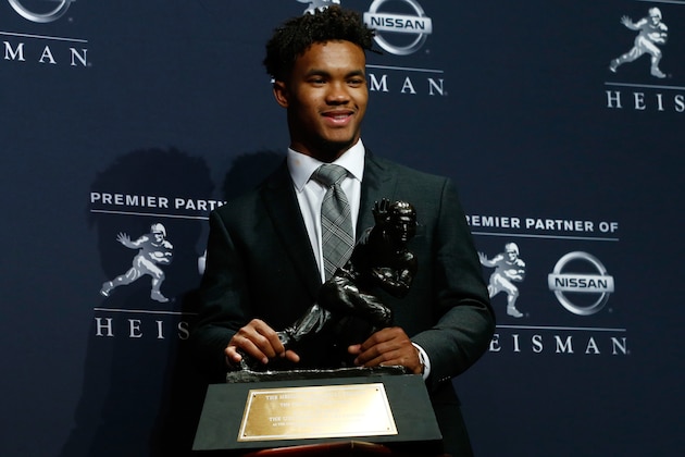 NEW YORK, NY - DECEMBER 08:  Kyler Murray of Oklahoma poses for a photo after winning the 2018 Heisman Trophy on December 8, 2018 in New York City.  (Photo by Mike Stobe/Getty Images)