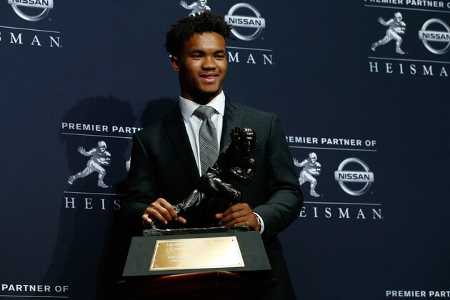 NEW YORK, NY - DECEMBER 08:  Kyler Murray of Oklahoma poses for a photo after winning the 2018 Heisman Trophy on December 8, 2018 in New York City.  (Photo by Mike Stobe/Getty Images)