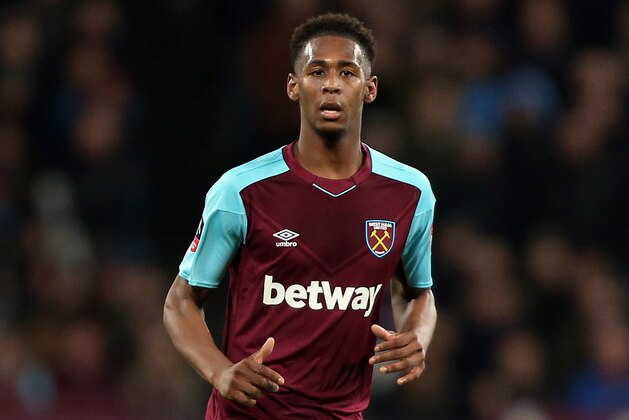 LONDON, ENGLAND - JANUARY 16: Reece Oxford of West Ham United during the Emirates FA Cup Third Round Repaly match between West Ham United and Shrewsbury Town at London Stadium on January 16, 2018 in London, England. (Photo by James Baylis - AMA/Getty Images)