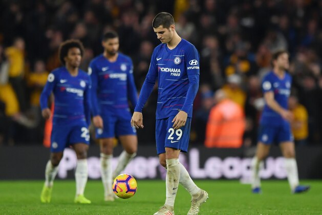 WOLVERHAMPTON, ENGLAND - DECEMBER 05:  Alvaro Morata of Chelsea reacts during the Premier League match between Wolverhampton Wanderers and Chelsea FC at Molineux on December 5, 2018 in Wolverhampton, United Kingdom.  (Photo by Shaun Botterill/Getty Images)