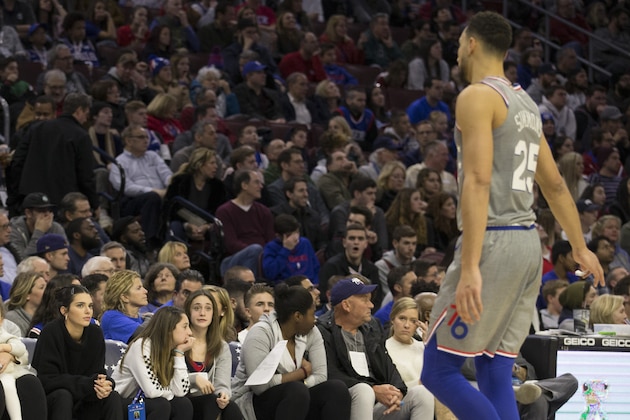 PHILADELPHIA, PA - NOVEMBER 23: Kendall Jenner looks at Ben Simmons #25 of the Philadelphia 76ers during the game against the Cleveland Cavaliers at the Wells Fargo Center on November 23, 2018 in Philadelphia, Pennsylvania. NOTE TO USER: User expressly acknowledges and agrees that, by downloading and or using this photograph, User is consenting to the terms and conditions of the Getty Images License Agreement. (Photo by Mitchell Leff/Getty Images)
