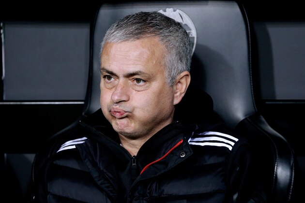VALENCIA, SPAIN - DECEMBER 12: coach Jose Mourinho of Manchester United  during the UEFA Champions League  match between Valencia v Manchester United at the Estadio de Mestalla on December 12, 2018 in Valencia Spain (Photo by Jeroen Meuwsen/Soccrates/Getty Images)