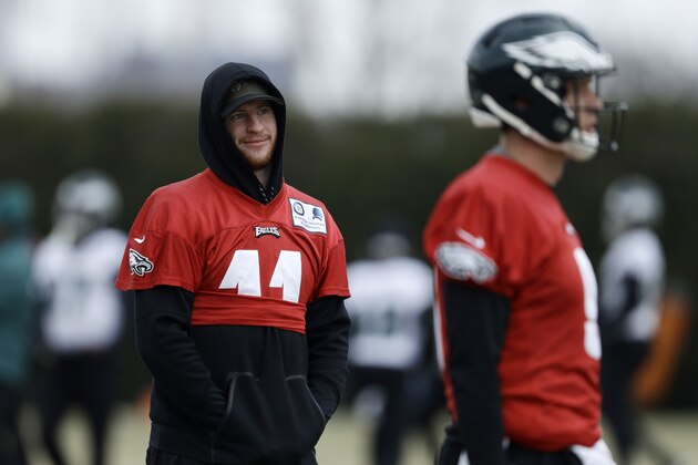 Philadelphia Eagles' Carson Wentz, left, watches Nick Foles during practice at the NFL football team's facility, Thursday, Dec. 13, 2018, in Philadelphia. (AP Photo/Matt Slocum) Philadelphia Eagles' Carson Wentz, left, watches Nick Foles during practice at the NFL football team's facility, Thursday, Dec. 13, 2018, in Philadelphia. (AP Photo/Matt Slocum)