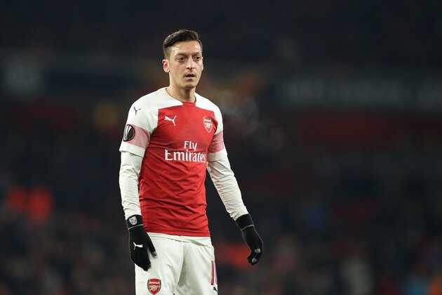 LONDON, ENGLAND - DECEMBER 13: Mesut Ozil of Arsenal during the UEFA Europa League Group E match between Arsenal and Qarabag FK at Emirates Stadium on December 13, 2018 in London, United Kingdom. Photo by James Williamson - AMA/Getty Images)