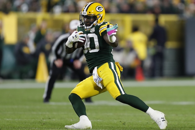 Green Bay Packers running back Jamaal Williams runs against the San Francisco 49ers during the second half of an NFL football game Monday, Oct. 15, 2018, in Green Bay, Wis. (AP Photo/Matt Ludtke)