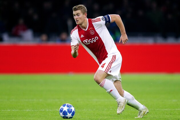 AMSTERDAM, NETHERLANDS - DECEMBER 12: Matthijs de Ligt of Ajax  during the UEFA Champions League  match between Ajax v Bayern Munchen at the Johan Cruijff Arena on December 12, 2018 in Amsterdam Netherlands (Photo by Peter Lous/Soccrates/Getty Images)