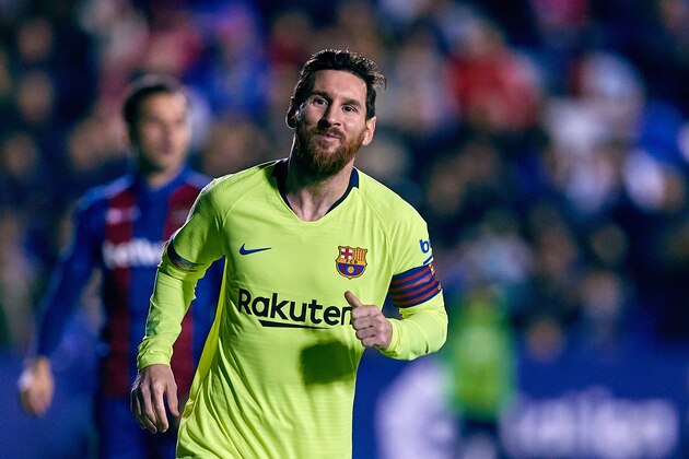 VALENCIA, SPAIN - DECEMBER 16: Lionel Messi of FC Barcelona celebrates his side's third goal during the La Liga match between Levante UD and FC Barcelona at Ciutat de Valencia on December 16, 2018 in Valencia, Spain. (Photo by David Aliaga/MB Media/Getty Images)