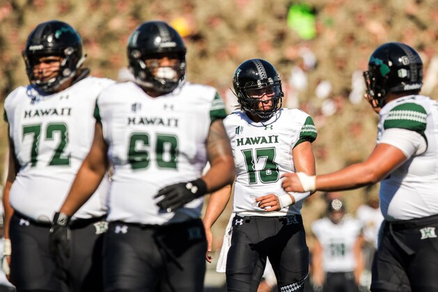 WEST POINT, NY - SEPTEMBER 15: Cole McDonald #13 of the Hawaii Rainbow Warriors during a game against the Army Black Knights at Michie Stadium on September 15, 2018 in West Point, New York. (Photo by Dustin Satloff/Getty Images)