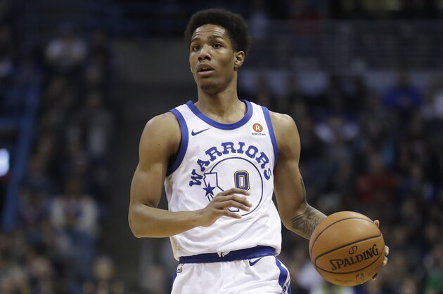 Golden State Warriors' Patrick McCaw dribbles during the first half of an NBA basketball game against the Milwaukee Bucks Friday, Jan. 12, 2018, in Milwaukee. (AP Photo/Morry Gash)