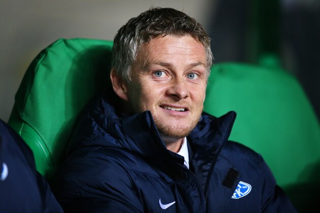 GLASGOW, SCOTLAND - NOVEMBER 05:  Ole Gunnar Solskjaer, manager of Molde looks on during the UEFA Europa League match between Celtic FC and Molde FK at Celtic Park on November 5, 2015 in Glasgow, Scotland. (Photo by Ian MacNicol/Getty images)