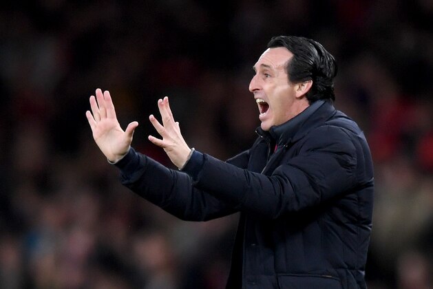 LONDON, ENGLAND - DECEMBER 19:  Unai Emery, Manager of Arsenal reacts during the Carabao Cup Quarter Final match between Arsenal and Tottenham Hotspur at Emirates Stadium on December 19, 2018 in London, United Kingdom.  (Photo by Shaun Botterill/Getty Images)