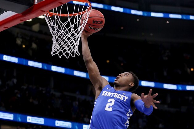 CHICAGO, ILLINOIS - DECEMBER 22:  Ashton Hagans #2 of the Kentucky Wildcats attempts a layup in the first half against the North Carolina Tar Heels during the CBS Sports Classic at the United Center on December 22, 2018 in Chicago, Illinois. (Photo by Dylan Buell/Getty Images)