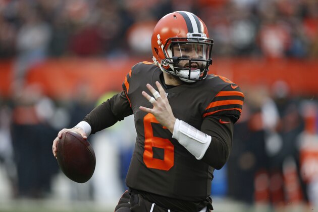 Cleveland Browns quarterback Baker Mayfield (6) scrambles during the first half of an NFL football game against the Cincinnati Bengals, Sunday, Dec. 23, 2018, in Cleveland. (AP Photo/Ron Schwane)