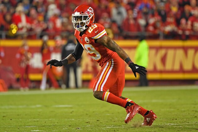 KANSAS CITY, MO - DECEMBER 13:  Defensive back Eric Berry #29 of the Kansas City Chiefs drops back in coverage during the first half against the Los Angeles Chargers on December 13, 2018 at Arrowhead Stadium in Kansas City, Missouri.  (Photo by Peter G. Aiken/Getty Images)