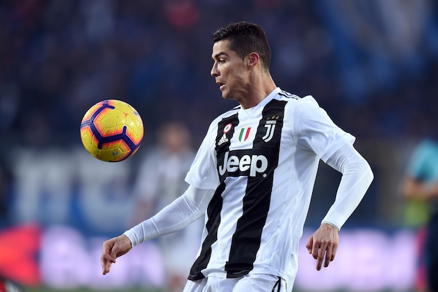 BERGAMO, ITALY - DECEMBER 26:  Cristiano Ronaldo of Juventus controls the ball during the Serie A match between Atalanta BC and Juventus at Stadio Atleti Azzurri d'Italia on December 26, 2018 in Bergamo, Italy.  (Photo by Tullio M. Puglia/Getty Images)