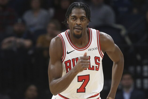 Chicago Bulls' Justin Holiday plays against the Minnesota Timberwolves in an NBA basketball game Saturday, Nov. 24, 2018, in Minneapolis. (AP Photo/Jim Mone)