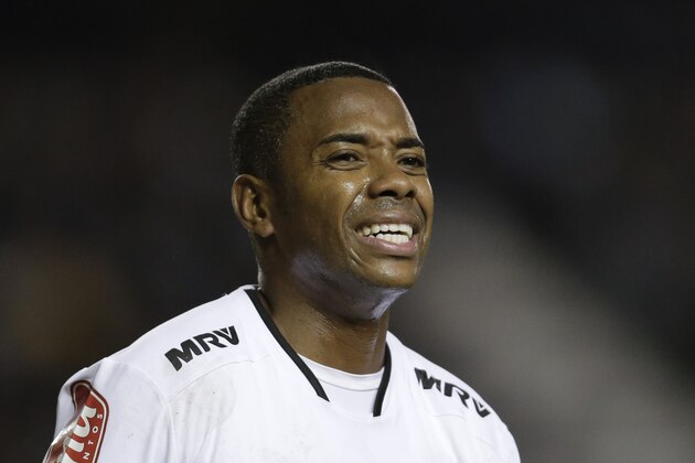 Brazil's Atletico Mineiro Robinho reacts after failing to score during a Copa Libertadores soccer match against Argentina's Racing in Buenos Aires, Argentina,  Wednesday, April 27, 2016. (AP Photo/Victor R. Caivano)