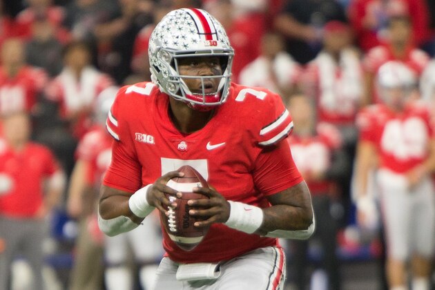 INDIANAPOLIS, IN - DECEMBER 01: Dwayne Haskins Jr. #7 of the Ohio State Buckeyes looks to throw the ball against the Northwestern Wildcats in the first quarter at Lucas Oil Stadium on December 1, 2018 in Indianapolis, Indiana. (Photo by Justin Casterline/Getty Images)