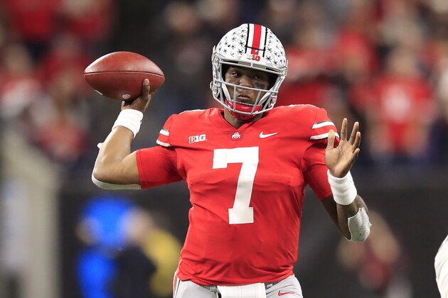 INDIANAPOLIS, INDIANA - DECEMBER 01: Dwayne Haskins #7 of the Ohio State Buckeyes throws a pass down field against the Northwestern Wildcats in the first quarter at Lucas Oil Stadium on December 01, 2018 in Indianapolis, Indiana. (Photo by Andy Lyons/Getty Images)