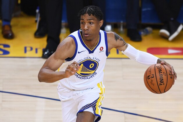 OAKLAND, CA - MAY 31:  Patrick McCaw #0 of the Golden State Warriors shoots against the Cleveland Cavaliers in Game 1 of the 2018 NBA Finals at ORACLE Arena on May 31, 2018 in Oakland, California. NOTE TO USER: User expressly acknowledges and agrees that, by downloading and or using this photograph, User is consenting to the terms and conditions of the Getty Images License Agreement.  (Photo by Thearon W. Henderson/Getty Images)