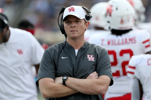 ANNAPOLIS, MD - OCTOBER 20: Head coach Major Applewhite of the Houston Cougars looks on during the first half against the Navy Midshipmen at Navy-Marines Memorial Stadium on October 20, 2018 in Annapolis, Maryland. (Photo by Will Newton/Getty Images)