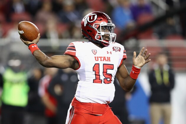 SANTA CLARA, CA - NOVEMBER 30:  Jason Shelley #15 of the Utah Utes passes the ball against the Washington Huskies during the Pac 12 Championship game at Levi's Stadium on November 30, 2018 in Santa Clara, California.  (Photo by Ezra Shaw/Getty Images)