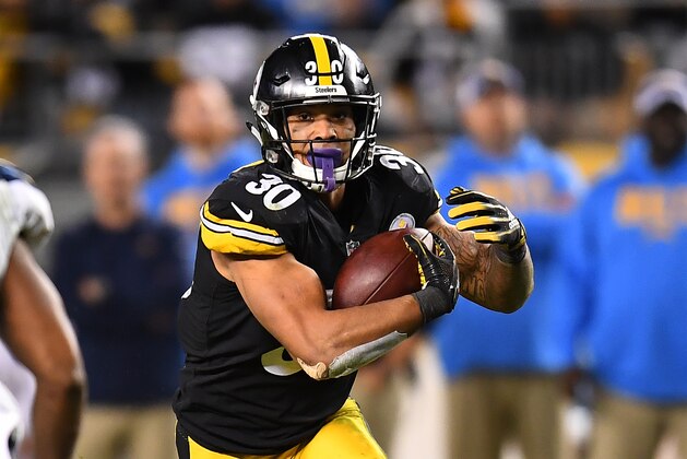 PITTSBURGH, PA - DECEMBER 02:  James Conner #30 of the Pittsburgh Steelers in action during the game against the Los Angeles Chargers at Heinz Field on December 2, 2018 in Pittsburgh, Pennsylvania. (Photo by Joe Sargent/Getty Images)