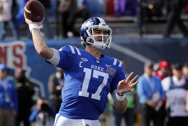 Duke quarterback Daniel Jones (17) passes against Temple during the first half of the Independence Bowl, an NCAA college football game in Shreveport, La., Thursday, Dec. 27, 2018. (AP Photo/Rogelio V. Solis)