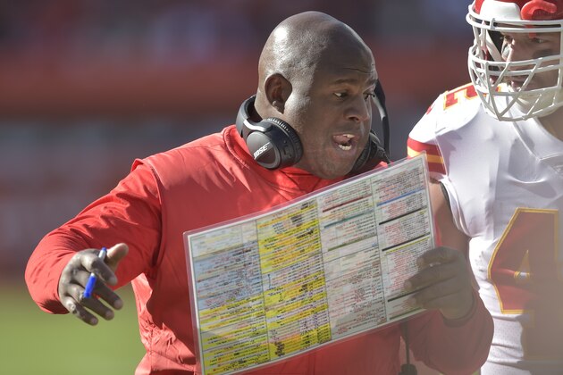 Kansas City Chiefs offensive coordinator Eric Bieniemy walks on the sideline during an NFL football against the Cleveland Browns, Sunday, Nov. 4, 2018, in Cleveland. The Chiefs won 37-21. (AP Photo/David Richard)