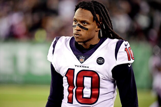 EAST RUTHERFORD, NJ - DECEMBER 15:  DeAndre Hopkins #10 of the Houston Texans looks on against the New York Jets at MetLife Stadium on December 15, 2018 in East Rutherford, New Jersey.  (Photo by Steven Ryan/Getty Images)
