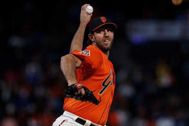SAN FRANCISCO, CA - SEPTEMBER 28: Madison Bumgarner #40 of the San Francisco Giants pitches against the Los Angeles Dodgers during the first inning at AT&T Park on September 28, 2018 in San Francisco, California. The Los Angeles Dodgers defeated the San Francisco Giants 3-1. (Photo by Jason O. Watson/Getty Images)
