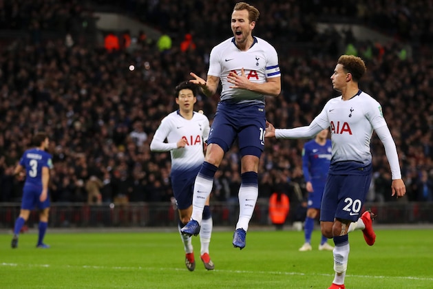 LONDON, ENGLAND - JANUARY 08:  Harry Kane of Tottenham Hotspur celebrates after scoring his team's first goal with Dele Alli of Tottenham Hotspur during the Carabao Cup Semi-Final First Leg match between Tottenham Hotspur and Chelsea at Wembley Stadium on January 8, 2019 in London, England.  (Photo by Catherine Ivill/Getty Images)