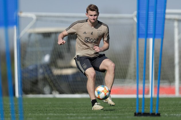 ORLANDO, UNITED STATES - JANUARY 8: Matthijs de Ligt of Ajax  during the   Training Camp Ajax in Orlando on January 8, 2019 in Orlando United States (Photo by Laurens Lindhout/Soccrates/Getty Images)