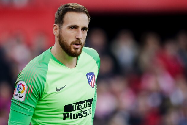 SEVILLA, SPAIN - JANUARY 6: Jan Oblak of Atletico Madrid during the La Liga Santander  match between Sevilla v Atletico Madrid at the Estadio Ramon Sanchez Pizjuan on January 6, 2019 in Sevilla Spain (Photo by Erwin Spek/Soccrates/Getty Images)