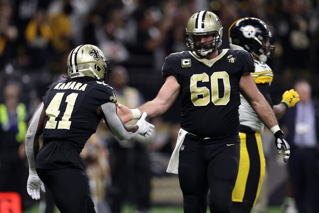NEW ORLEANS, LOUISIANA - DECEMBER 23: Alvin Kamara #41 of the New Orleans Saints celebrates a touchdown during the first half against the Pittsburg Steelers at the Mercedes-Benz Superdome on December 23, 2018 in New Orleans, Louisiana. (Photo by Chris Graythen/Getty Images)